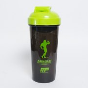 Заказать Musclepharm Шейкер Arnold Series 600 мл